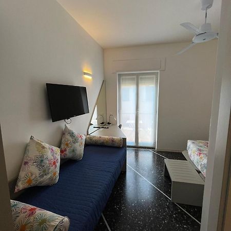 Hotel Al Capo Varigotti Exterior photo
