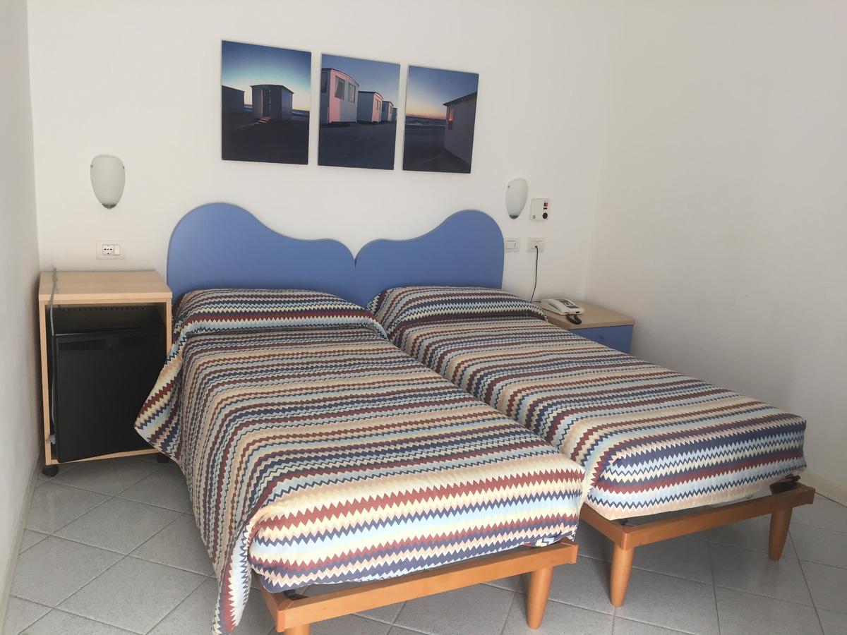 Hotel Al Capo Varigotti Exterior photo